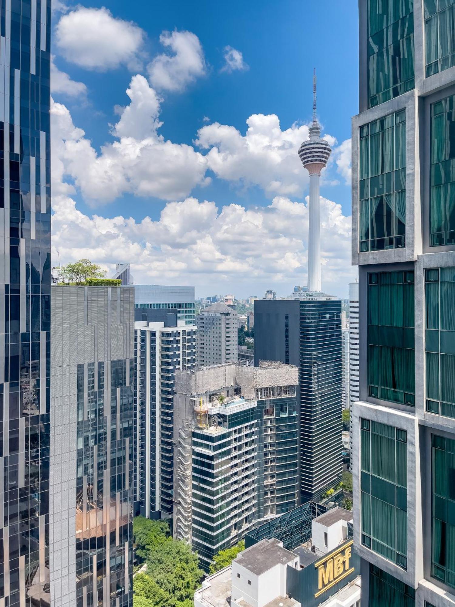 Soho Suites Klcc By Wakely 쿠알라룸푸르 객실 사진
